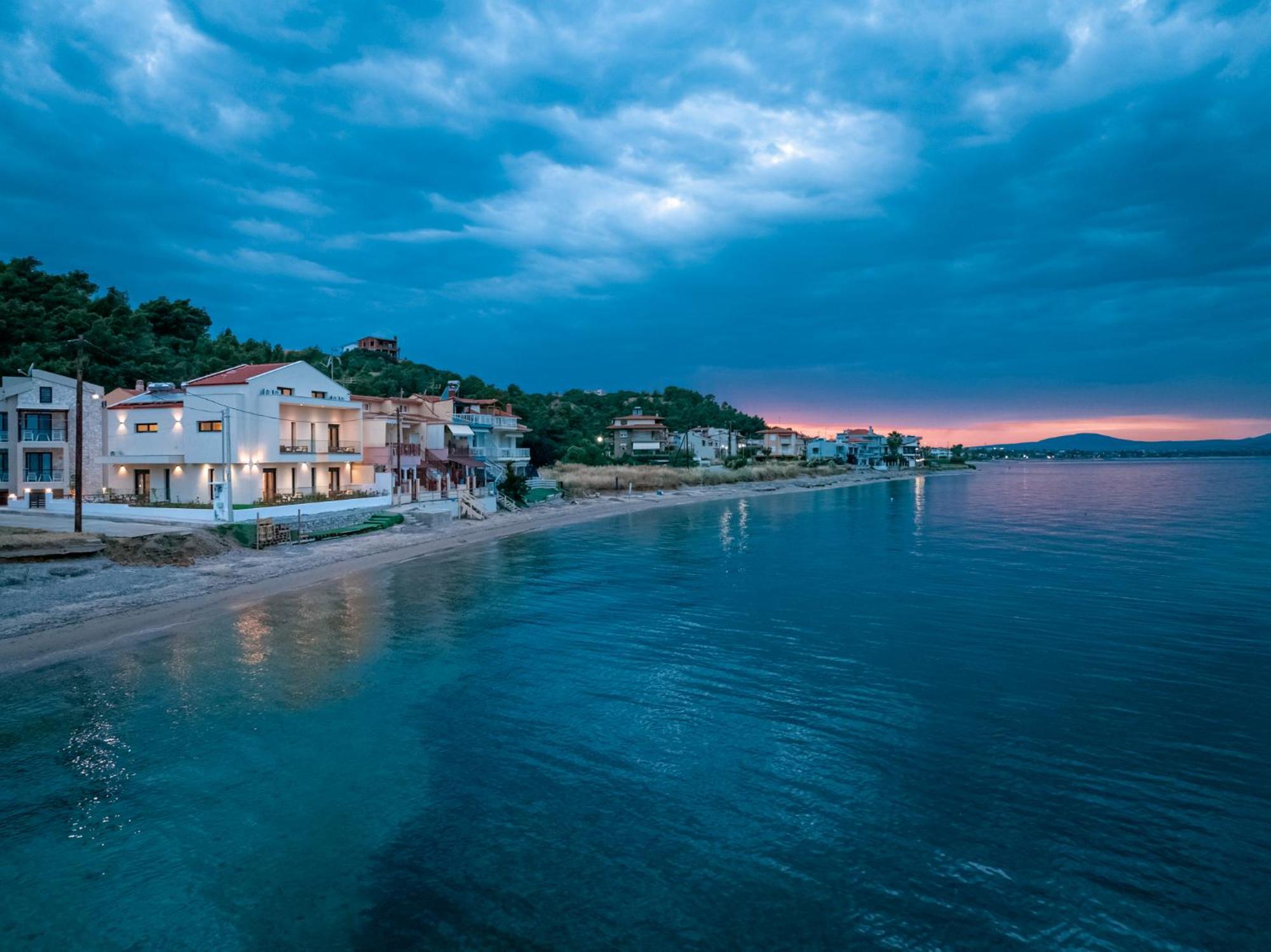 Azzurro E Verde By Rentalspro - Nea Potidaia Halkidiki Nea Poteidaia Exteriér fotografie